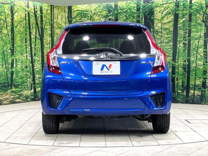 2013 Honda Fit Hybrid DAA-GP5 (UW-6a166017bed2b)[29]