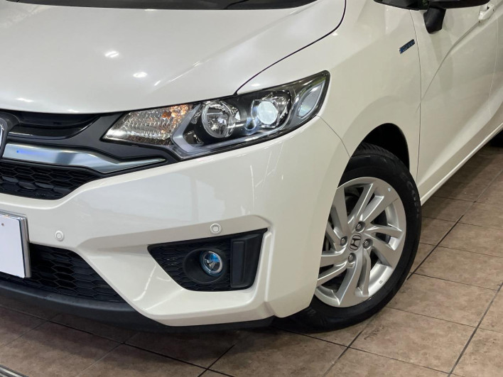 2014 Honda Fit Hybrid DAA-GP5 (UW-6a166018803d8)[15]
