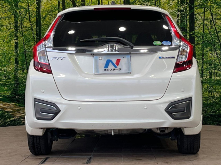 2014 Honda Fit Hybrid DAA-GP5 (UW-6a166018803d8)[12]