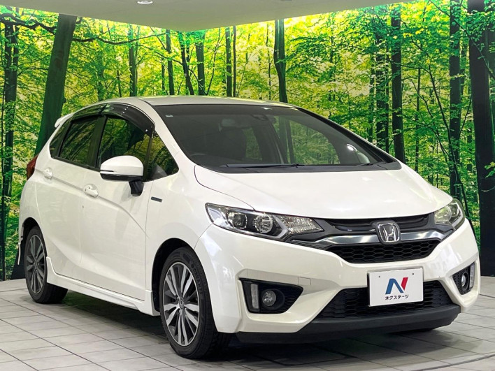 2014 Honda Fit Hybrid DAA-GP5 (UW-6a166018e9873)[19]