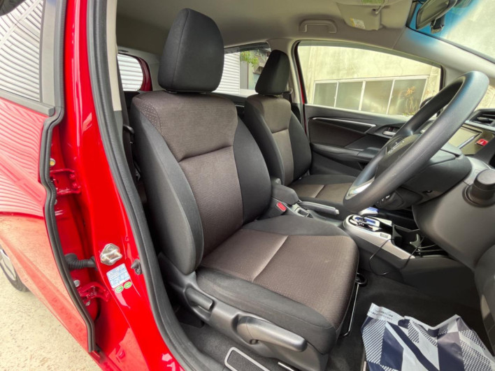 2014 Honda Fit Hybrid DAA-GP5 (UW-6a166019295eb)[16]