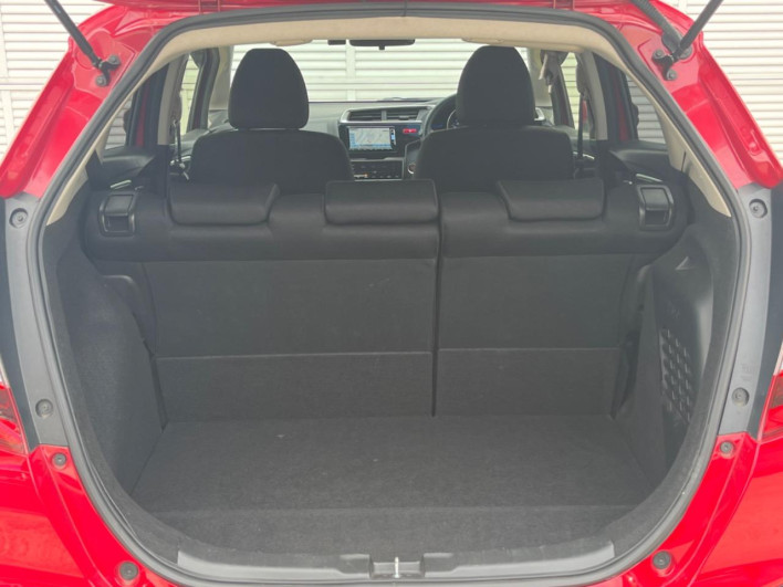 2014 Honda Fit Hybrid DAA-GP5 (UW-6a166019295eb)[24]