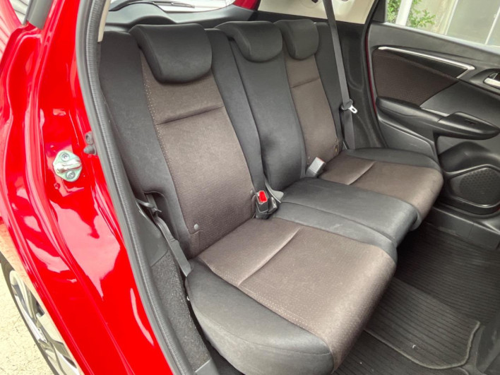2014 Honda Fit Hybrid DAA-GP5 (UW-6a166019295eb)[14]