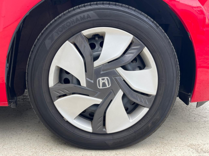 2014 Honda Fit Hybrid DAA-GP5 (UW-6a166019295eb)[10]