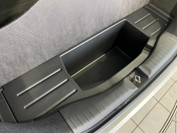 2022 Honda Fit 6AA-GR4 (UW-6a16601c5b971)[28]