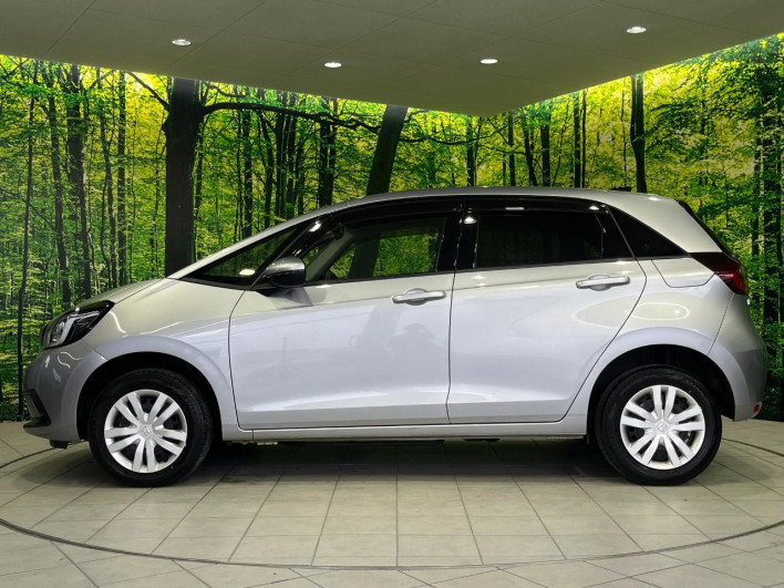 2022 Honda Fit 6AA-GR4 (UW-6a16601c5b971)[18]