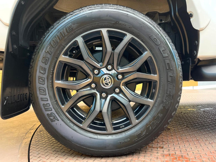 2022 Toyota Hilux 3DF-GUN125 (UW-6a16602732848)[7]