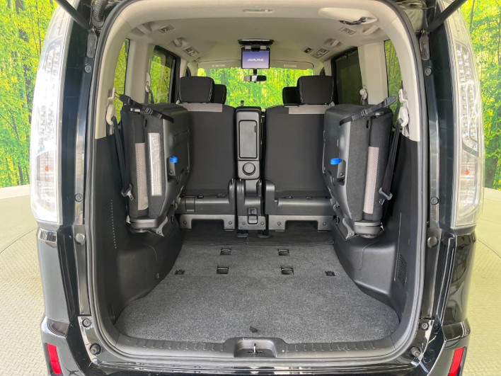 2013 Nissan Serena DAA-HC26 (UW-6a16602bf2939)[29]