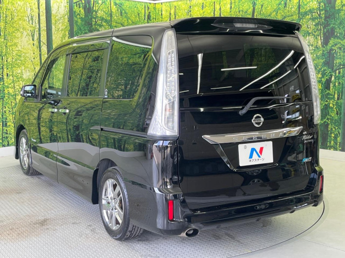 2013 Nissan Serena DAA-HC26 (UW-6a16602bf2939)[8]