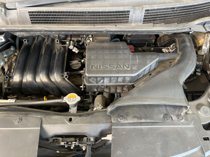 2015 Nissan Serena DAA-HC26 (UW-6a16602c247e1)[4]