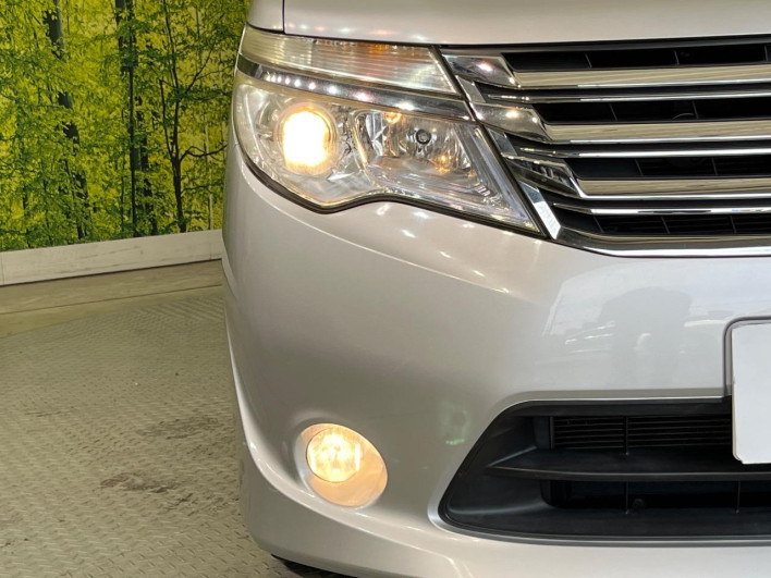 2015 Nissan Serena DAA-HC26 (UW-6a16602c247e1)[24]