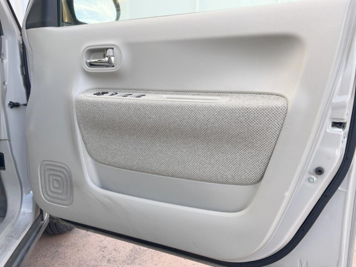 2018 Suzuki ALTO Lapin DBA-HE33S (UW-6a16603202665)[20]