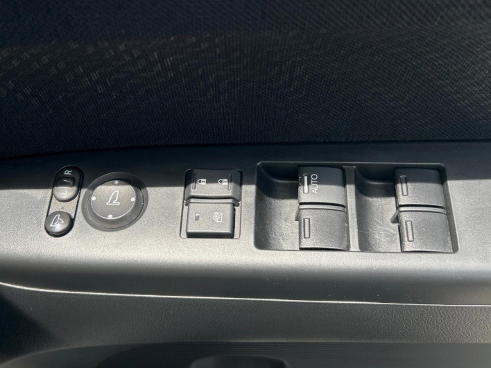 2013 Honda N-BOX CUSTOM DBA-JF1 (UW-6a166044b4ec2)[4]