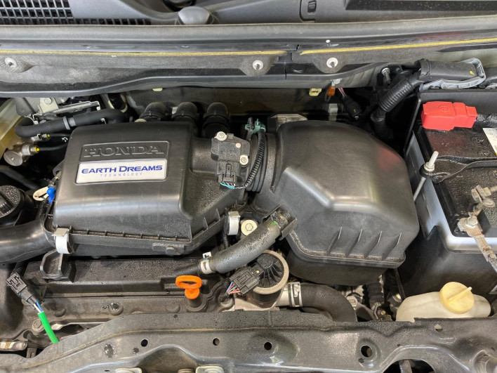 2016 Honda N-BOX DBA-JF1 (UW-6a16604822583)[4]