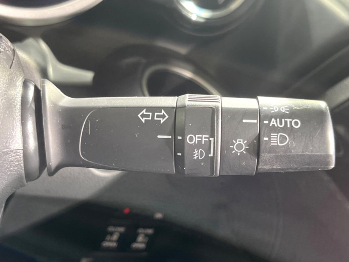 2017 Honda N-BOX CUSTOM DBA-JF1 (UW-6a166049bcf18)[14]