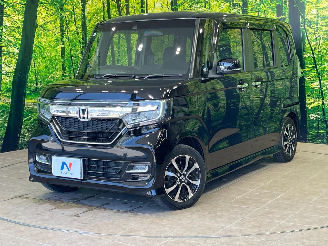 2017 Honda N-BOX CUSTOM DBA-JF3