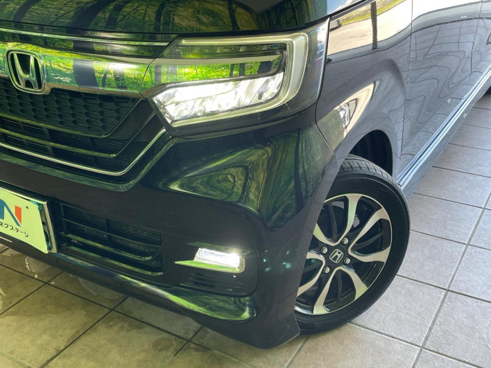 2017 Honda N-BOX CUSTOM DBA-JF3 (UW-6a16604ba9486)[18]