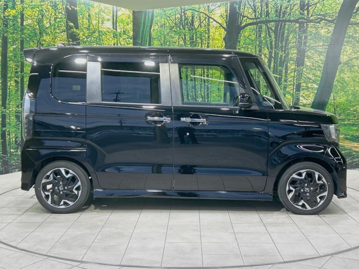 2018 Honda N-BOX CUSTOM DBA-JF3 (UW-6a1660507b1d7)[26]