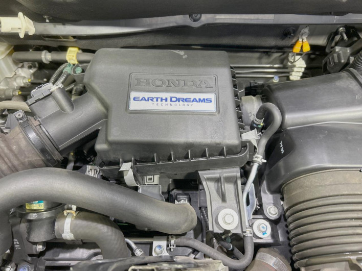 2018 Honda N-BOX CUSTOM DBA-JF3 (UW-6a1660507b1d7)[4]