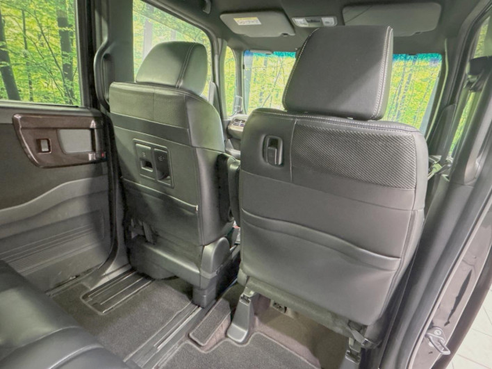 2018 Honda N-BOX CUSTOM DBA-JF3 (UW-6a1660507b1d7)[21]