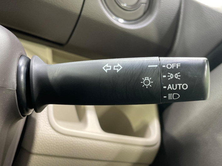 2018 Honda N-BOX DBA-JF3 (UW-6a166050e28b1)[18]