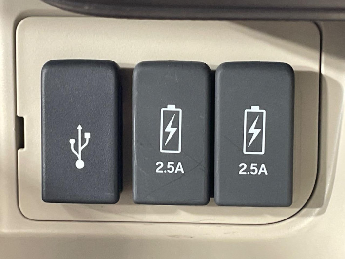 2018 Honda N-BOX DBA-JF3 (UW-6a166050e28b1)[27]