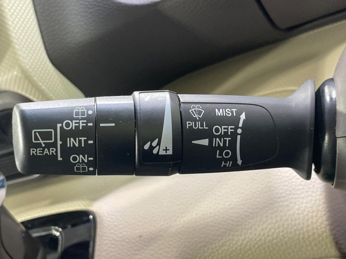 2018 Honda N-BOX DBA-JF3 (UW-6a166050e28b1)[19]