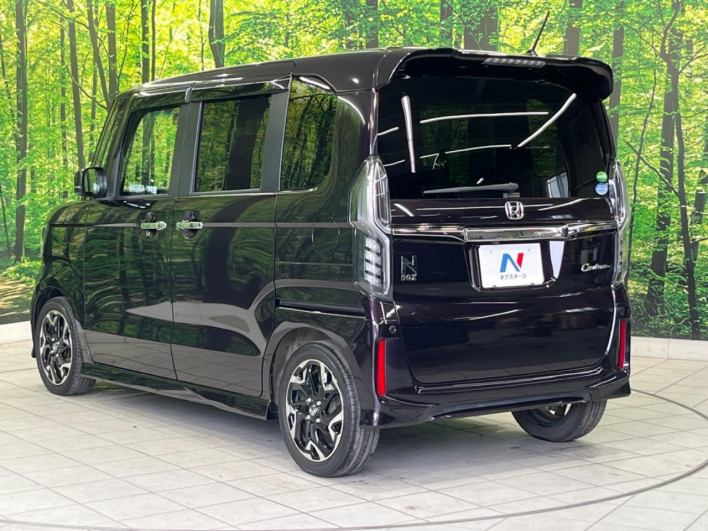 2018 Honda N-BOX CUSTOM DBA-JF3 (UW-6a166051e214a)[10]