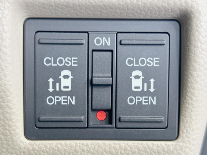 2018 Honda N-BOX DBA-JF3 (UW-6a1660527bc59)[28]