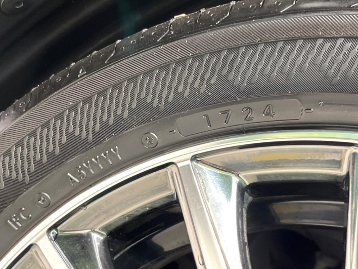 2019 Honda N-BOX CUSTOM DBA-JF3 (UW-6a166052cbf83)[24]