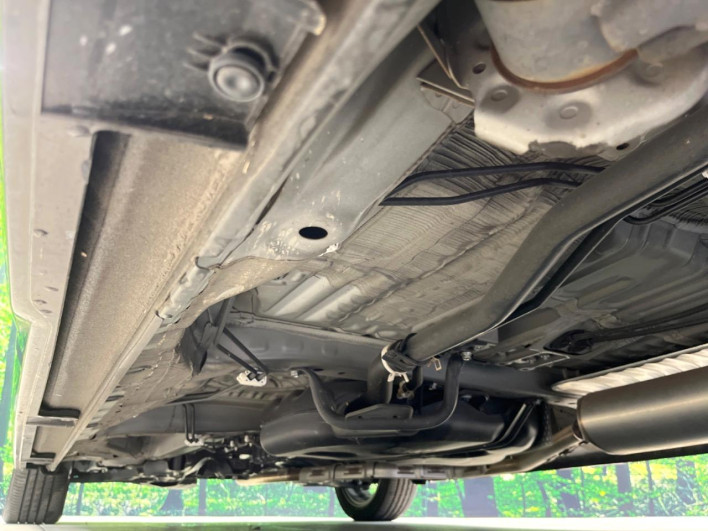 2019 Honda N-BOX CUSTOM DBA-JF3 (UW-6a166052cbf83)[29]