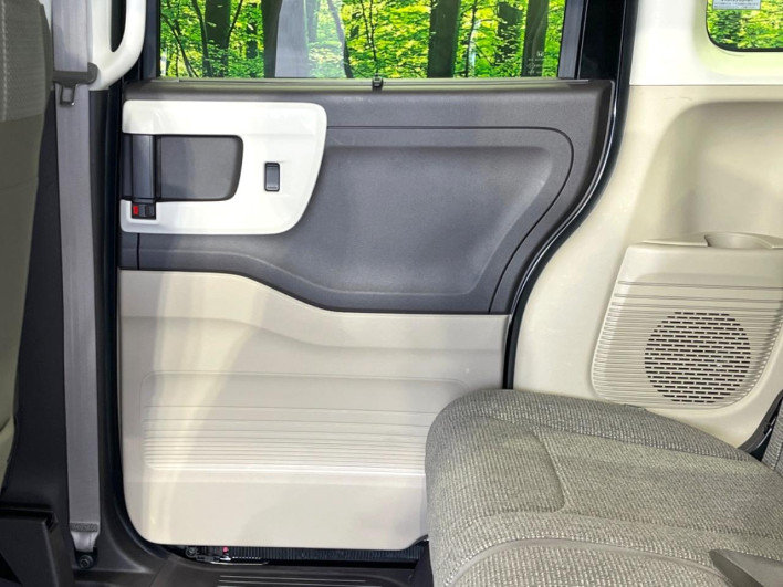 2020 Honda N-BOX 6BA-JF4 (UW-6a16605889177)[10]