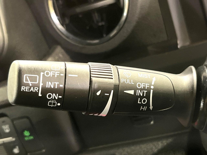 2024 Honda N-BOX CUSTOM 6BA-JF5 (UW-6a166059e2704)[29]