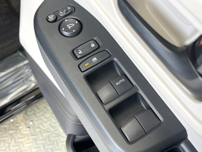 2024 Honda N-BOX 6BA-JF5 (UW-6a16605b80b44)[29]