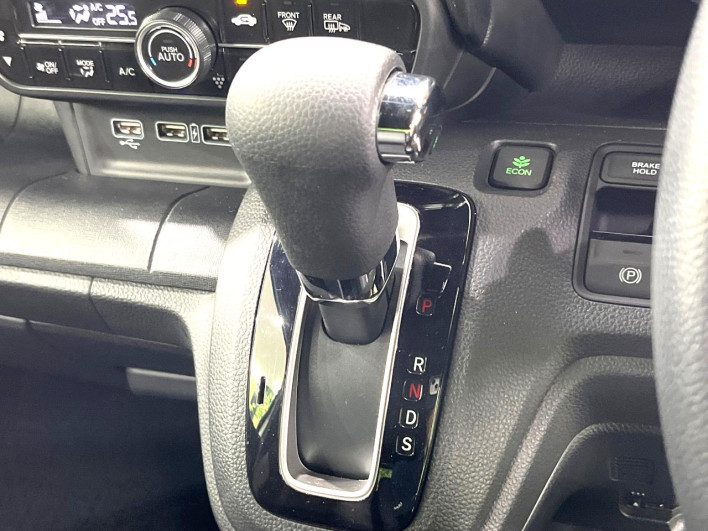 2020 Honda N-WGN Custom 6BA-JH4 (UW-6a16606627a66)[17]