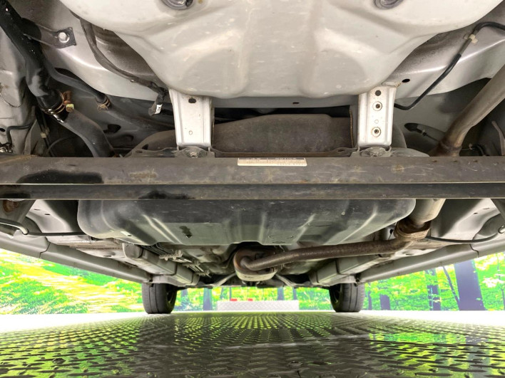 2012 Toyota Pixis Space DBA-L575A (UW-6a16607a32428)[9]