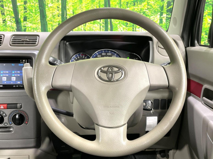 2012 Toyota Pixis Space DBA-L575A (UW-6a16607a32428)[19]