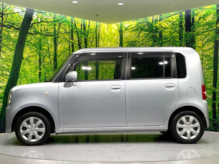 2012 Toyota Pixis Space DBA-L575A (UW-6a16607a32428)[6]
