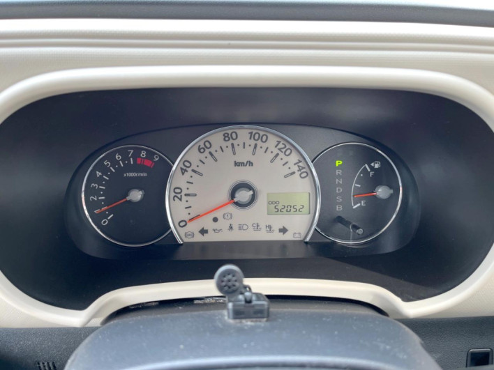 2011 Daihatsu Mira Cocoa DBA-L675S (UW-6a16607af2be7)[28]