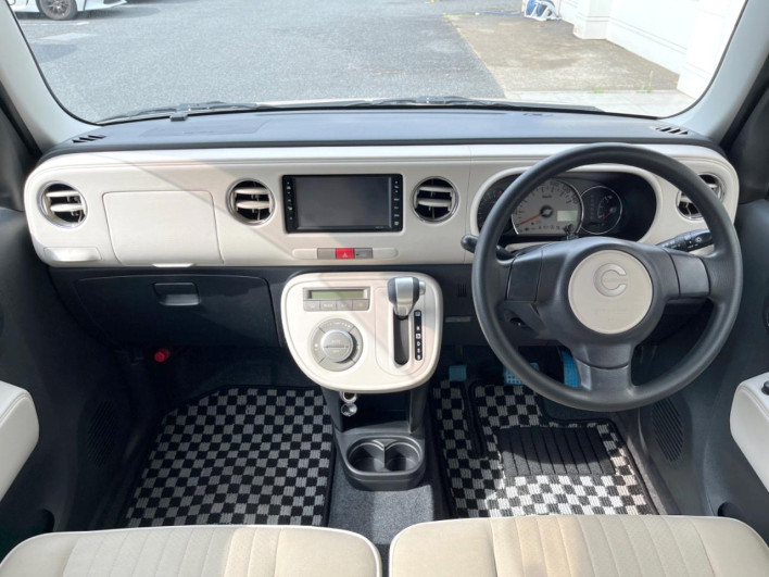 2011 Daihatsu Mira Cocoa DBA-L675S (UW-6a16607af2be7)[22]