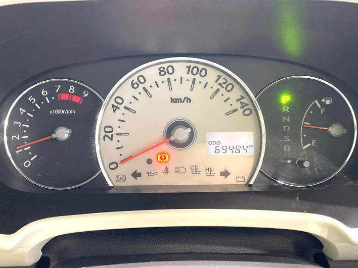 2013 Daihatsu Mira Cocoa DBA-L675S (UW-6a16607b50b50)[28]