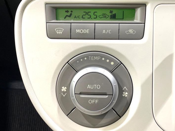 2013 Daihatsu Mira Cocoa DBA-L675S (UW-6a16607b50b50)[27]