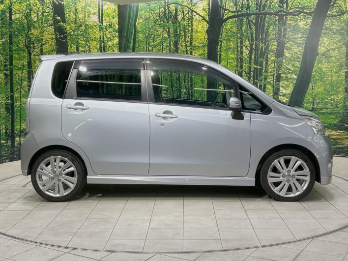 2011 Daihatsu Move CBA-LA100S (UW-6a16607ce70e2)[23]