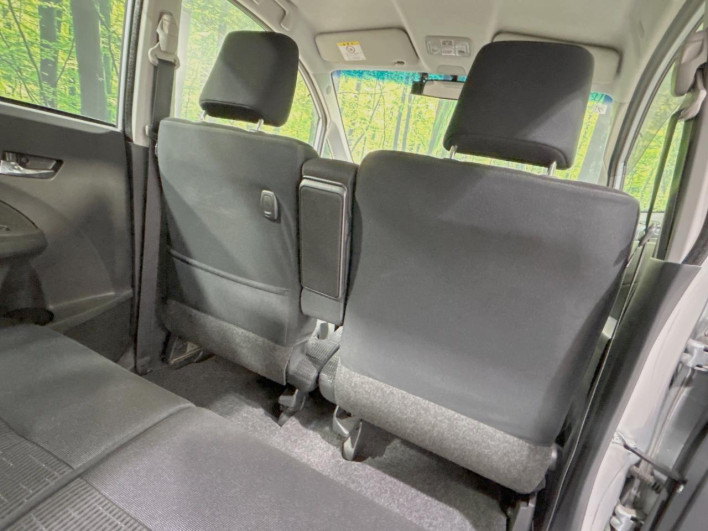 2011 Daihatsu Move CBA-LA100S (UW-6a16607ce70e2)[18]