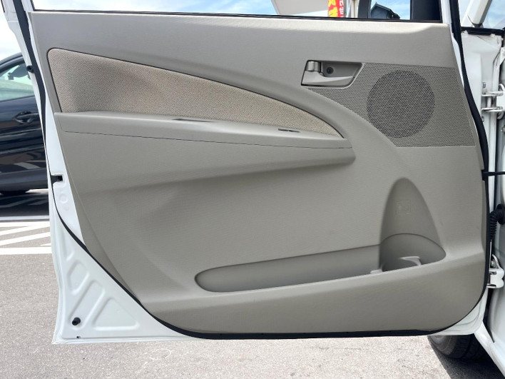 2014 Daihatsu Move DBA-LA100S (UW-6a16607d7c38b)[27]
