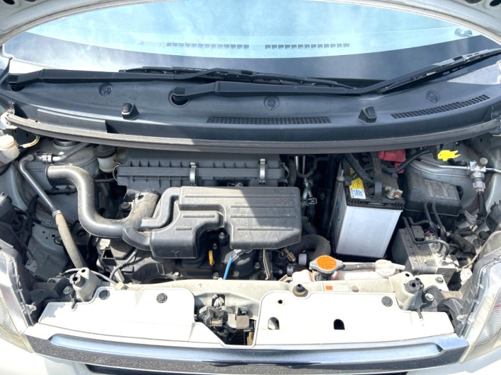 2014 Daihatsu Move DBA-LA100S (UW-6a16607da05c7)[14]
