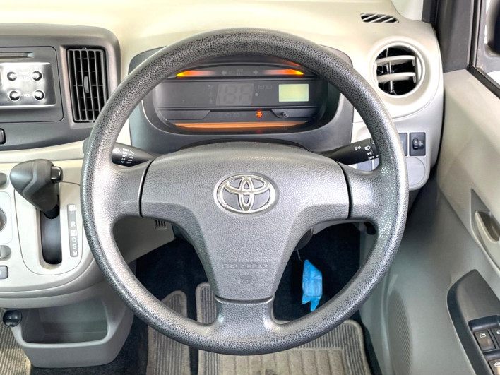 2014 Toyota Pixis Epoch DBA-LA300A (UW-6a1660828b34b)[19]