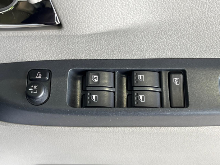 2012 Daihatsu Mirai Ease DBA-LA300S (UW-6a166082c0060)[18]