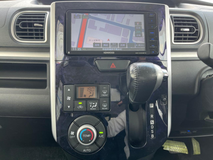 2017 Daihatsu Tanto DBA-LA600S (UW-6a16608ce648f)[17]