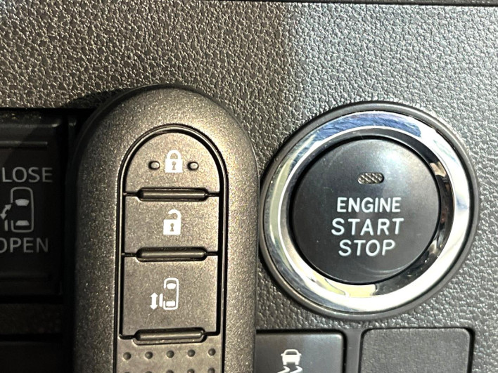 2017 Daihatsu Tanto DBA-LA610S (UW-6a16609200a71)[10]